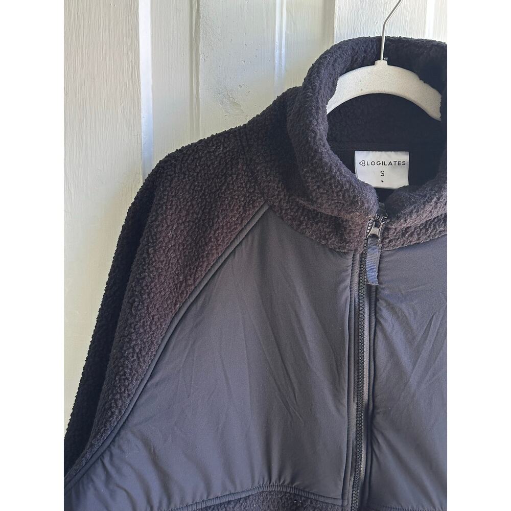BLOGILATES Black Sherpa Fleece Zip Jacket – Size Small - Picture 5 of 8